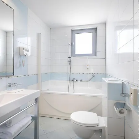 Maistra Select Belvedere Resort Vrsar Room photo